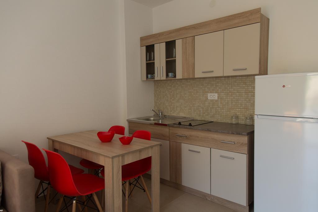 Del Mar Apartments Canj Bagian luar foto