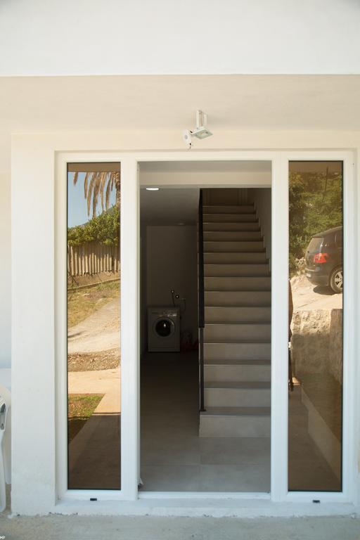 Del Mar Apartments Canj Bagian luar foto